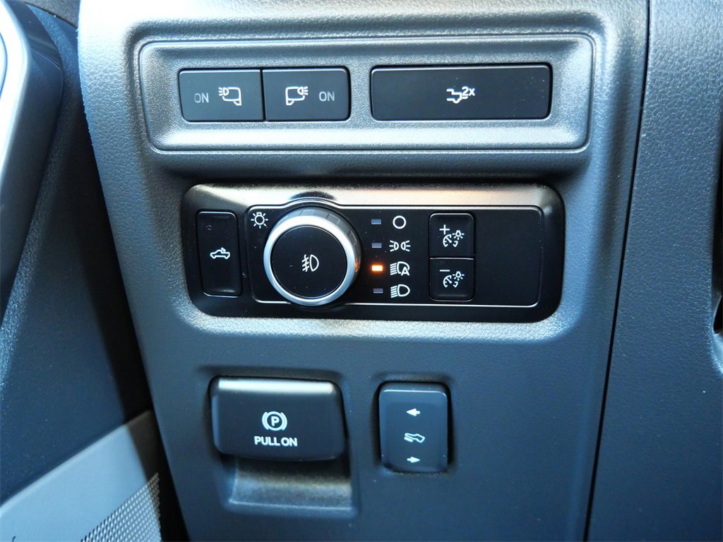 Certified 2023 Ford F150 Lariat w/ Equipment Group 502A High image 28