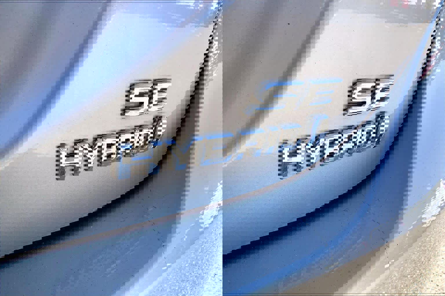 Used 2023 Toyota Camry SE image 12