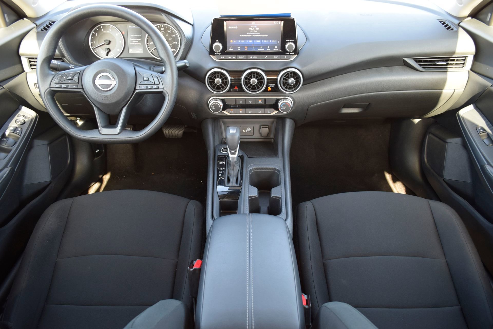 Used 2025 Nissan Sentra S image 7