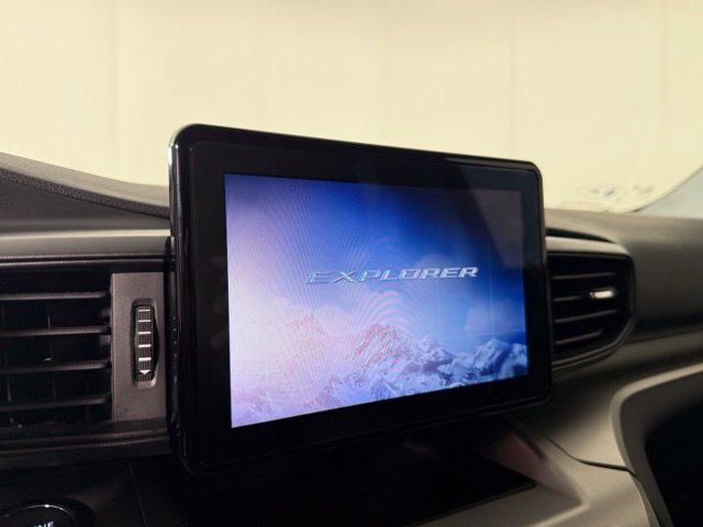 Certified 2022 Ford Explorer XLT RWD image 19