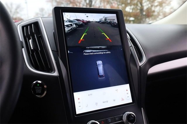 Certified 2024 Ford Edge SEL image 11