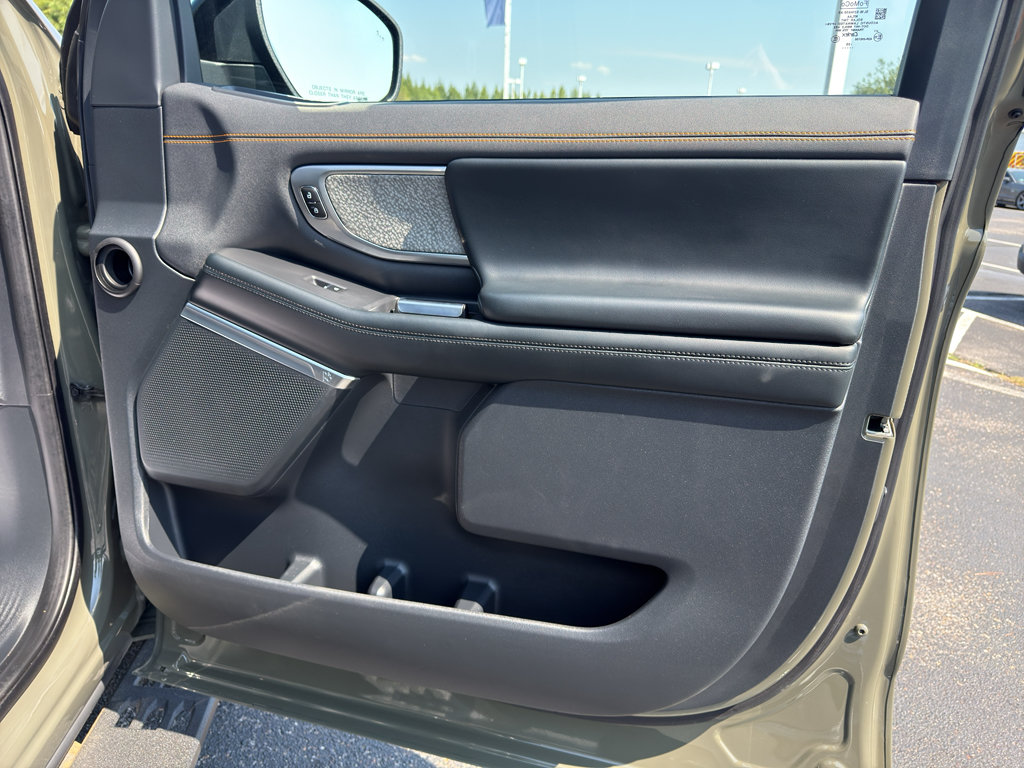 Certified 2025 Ford Expedition Tremor AWD/4WD image 23