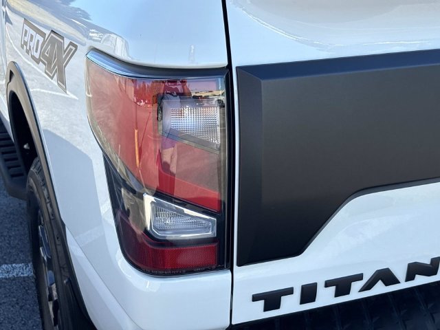 Used 2024 Nissan Titan PRO-4X w/ Pro-4x Utility Package AWD/4WD image 11