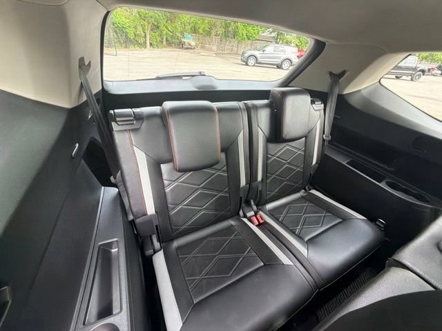 Used 2024 Volkswagen Atlas Peak Edition SE AWD/4WD image 39