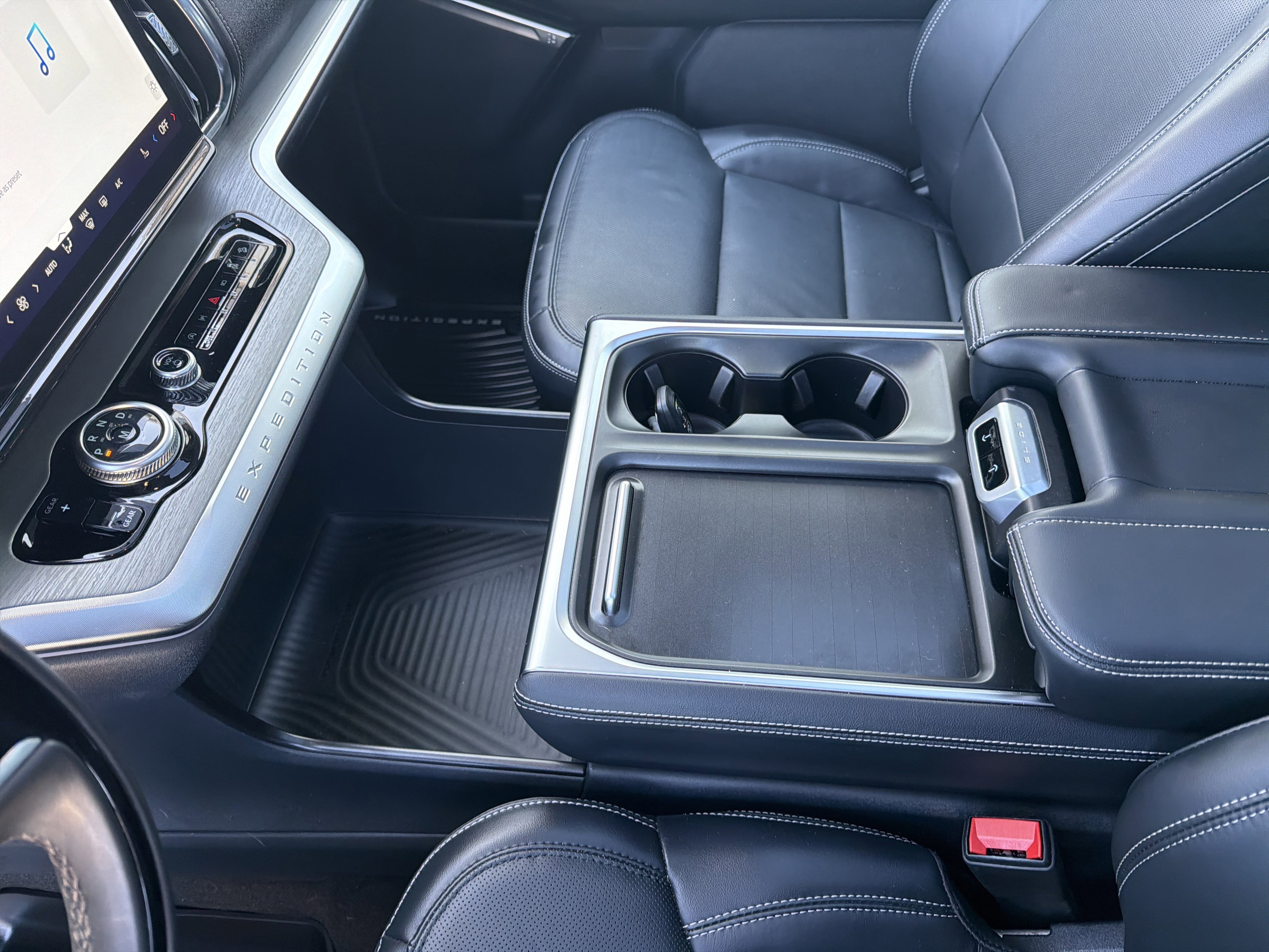 Certified 2025 Ford Expedition Platinum image 53