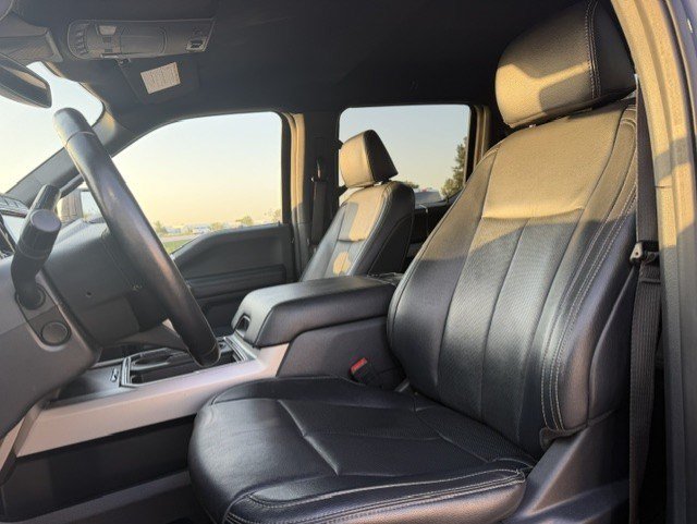 Certified 2022 Ford F350 Lariat w/ Tremor Off-Road Package AWD/4WD image 13