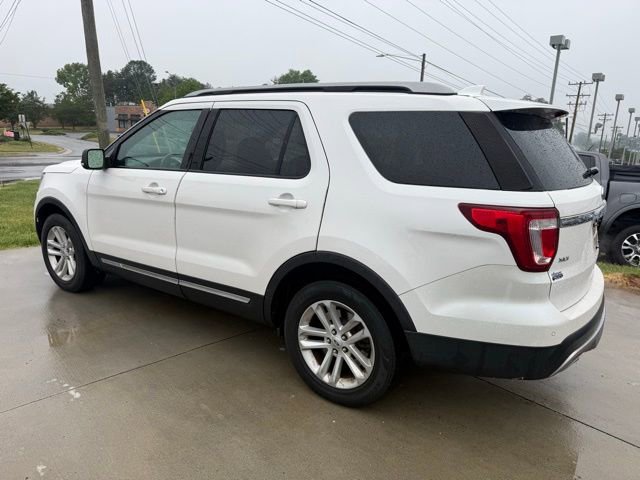 Certified 2017 Ford Explorer XLT w/ Equipment Group 202A FWD image 8