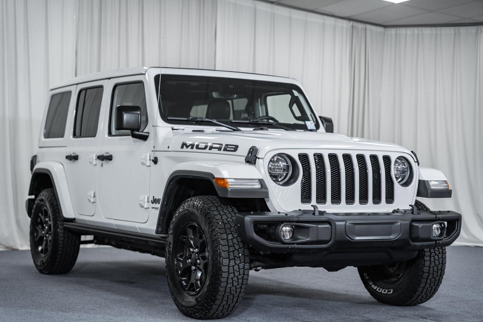 Used 2019 Jeep Wrangler Unlimited Sahara w/ Quick Order Package 24M Moab image 1