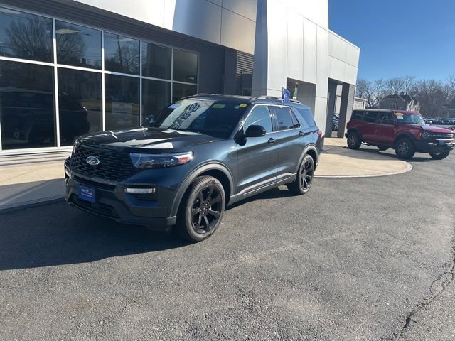 Certified 2024 Ford Explorer ST-Line w/ Class IV Trailer Tow Package image 2