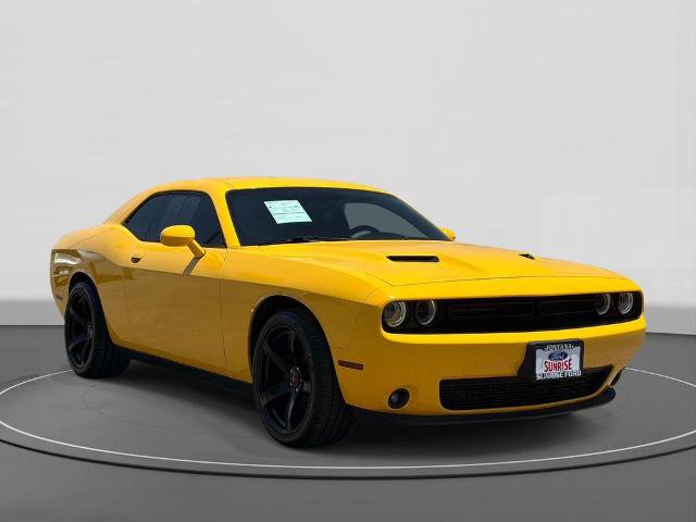 Used 2018 Dodge Challenger SXT w/ Blacktop Package RWD image 5