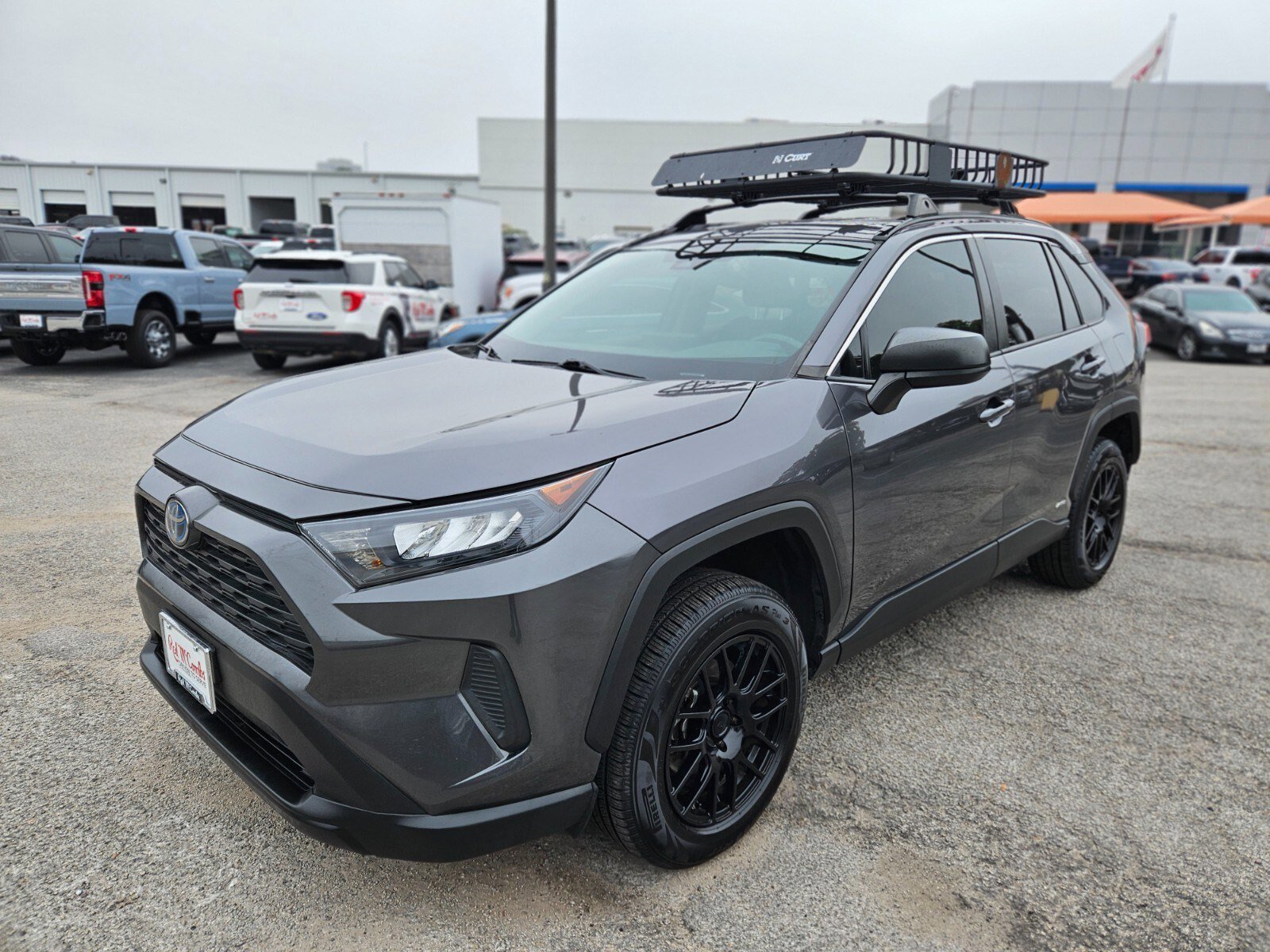 Used 2022 Toyota RAV4 LE image 7