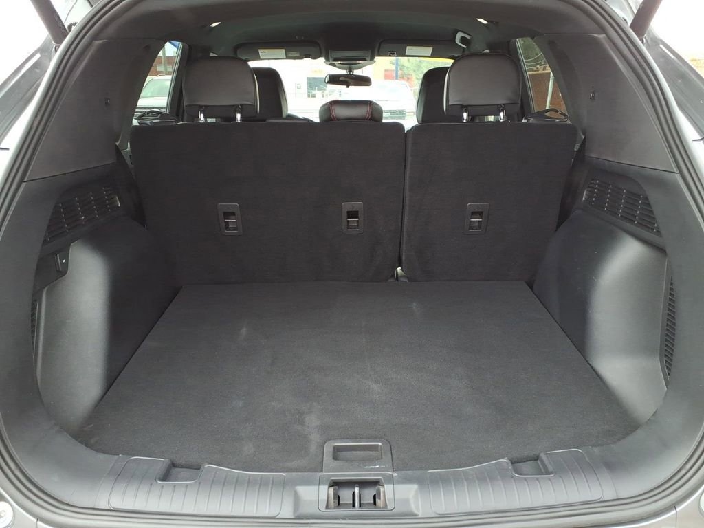 Certified 2024 Ford Escape ST-Line image 10