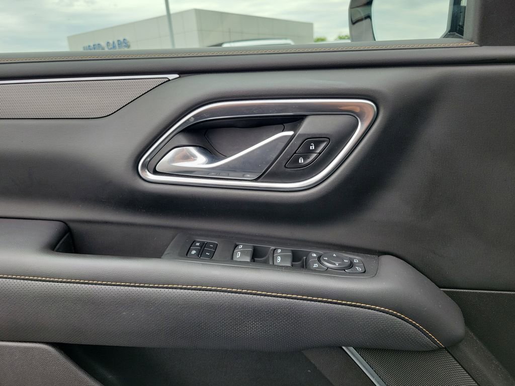 Used 2021 GMC Yukon XL AT4 w/ AT4 Premium Package AWD/4WD image 20