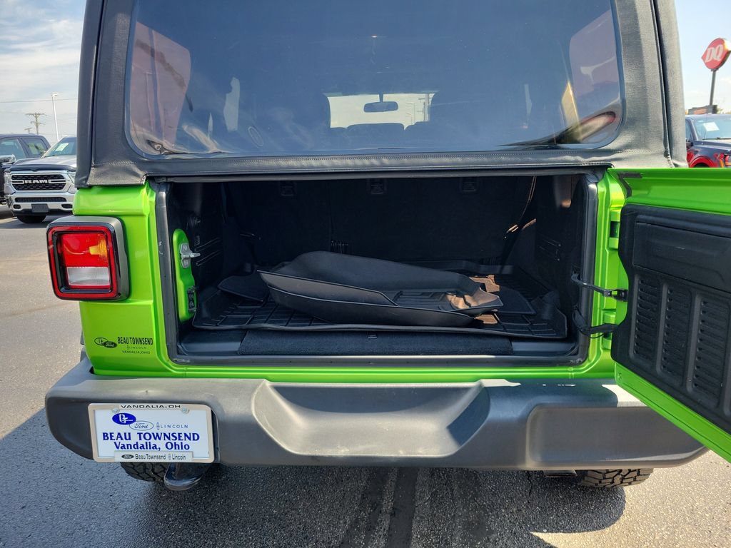 Used 2018 Jeep Wrangler Unlimited Sport S AWD/4WD image 10