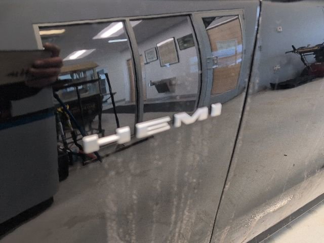 Used 2023 Dodge Durango R/T w/ Tow 'N Go Group image 9