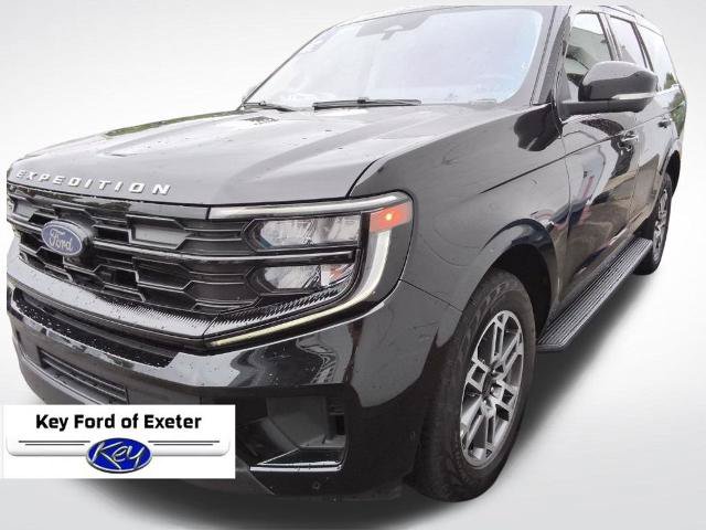 Certified 2025 Ford Expedition Active AWD/4WD image 4