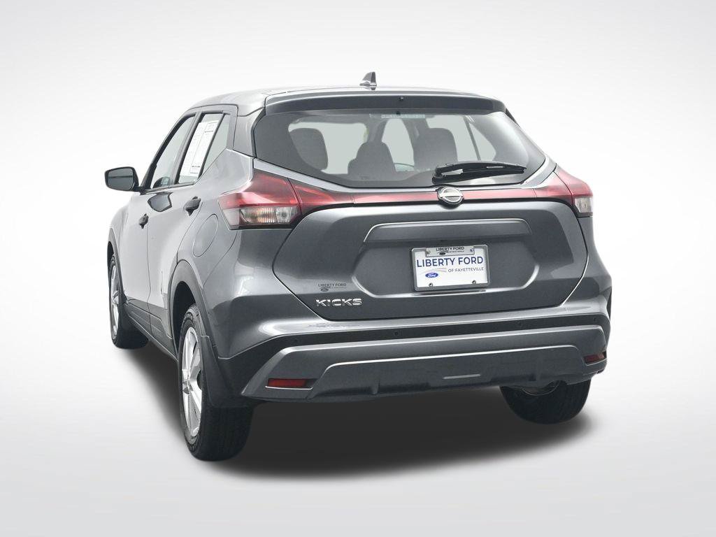 Used 2025 Nissan Kicks Play S FWD image 9