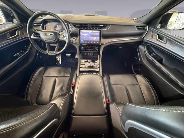 Used 2023 Jeep Grand Cherokee Overland w/ Advanced Protech Group III AWD/4WD image 12