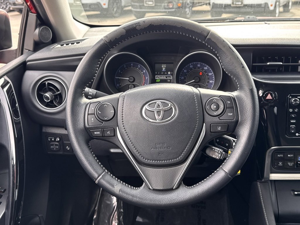 Used 2017 Toyota Corolla iM image 21