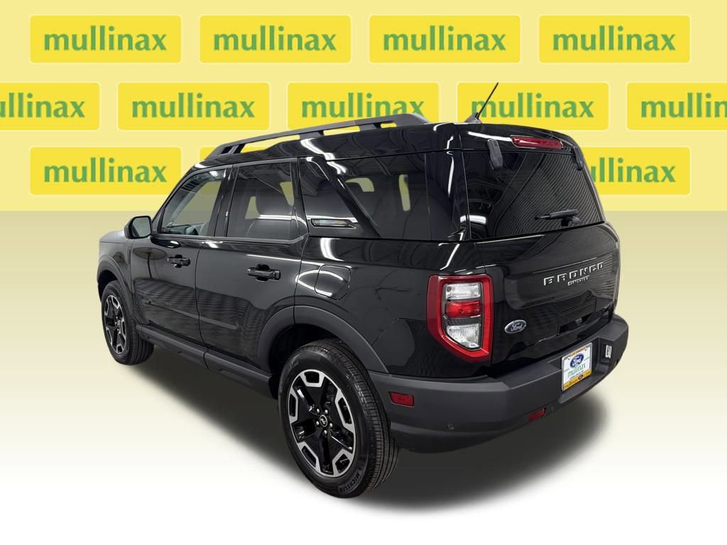 Certified 2024 Ford Bronco Sport Outer Banks w/ Tech Package image 3