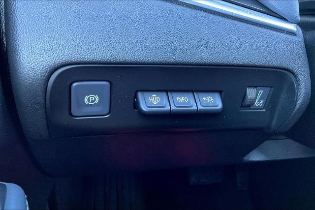 Used 2022 Buick Enclave Premium w/ Experience Buick Package image 35