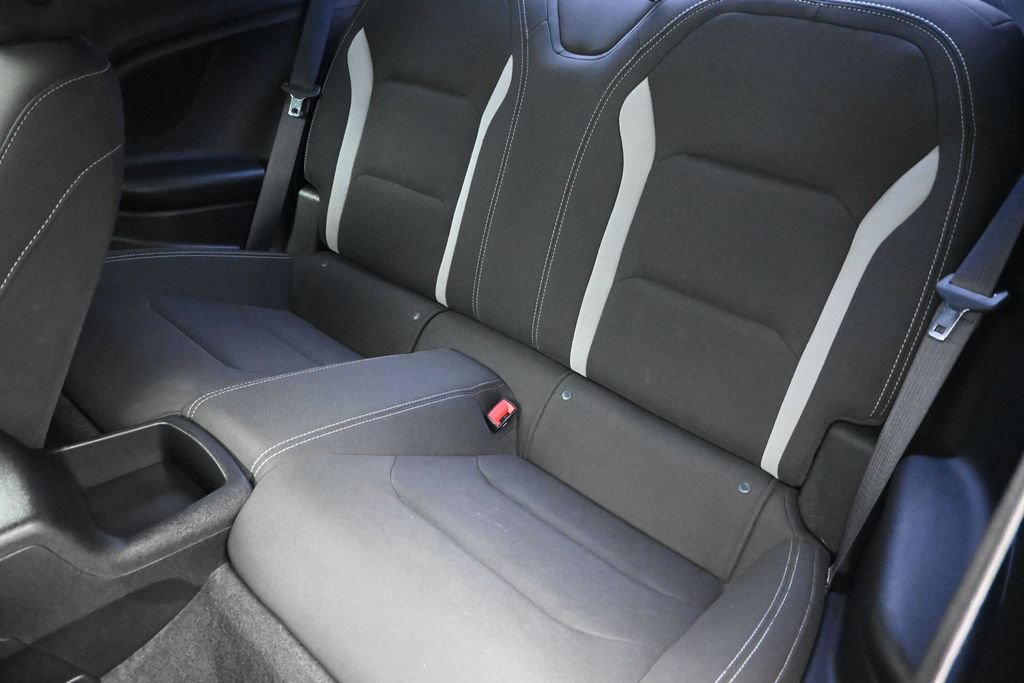 Used 2018 Chevrolet Camaro SS RWD image 18