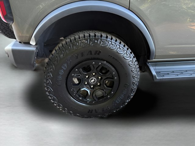 Certified 2025 Ford Bronco Outer Banks w/ Sasquatch Package AWD/4WD image 29