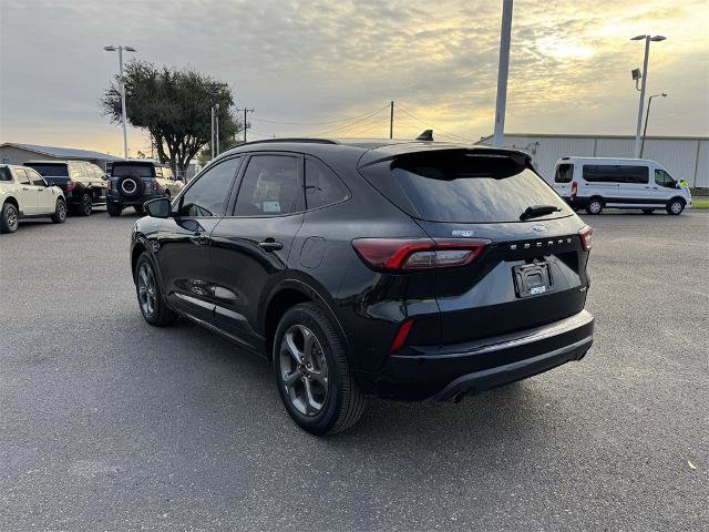 Certified 2024 Ford Escape ST-Line image 3