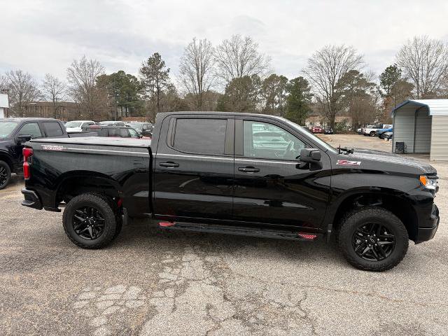 Used 2023 Chevrolet Silverado 1500 LT Trail Boss image 4