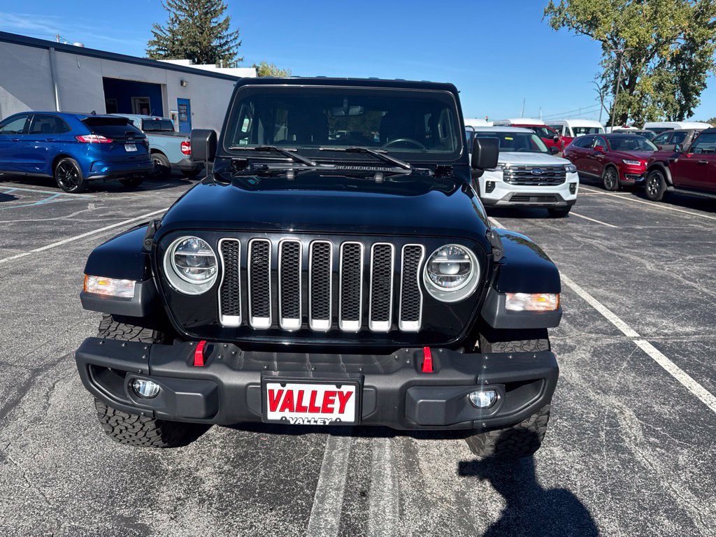 Used 2019 Jeep Wrangler Unlimited Sahara w/ Uconnect 4C Nav & Sound Group AWD/4WD image 9