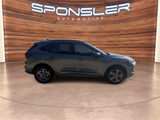 Certified 2023 Ford Escape ST-Line w/ Tech Pack #1 AWD/4WD image 9