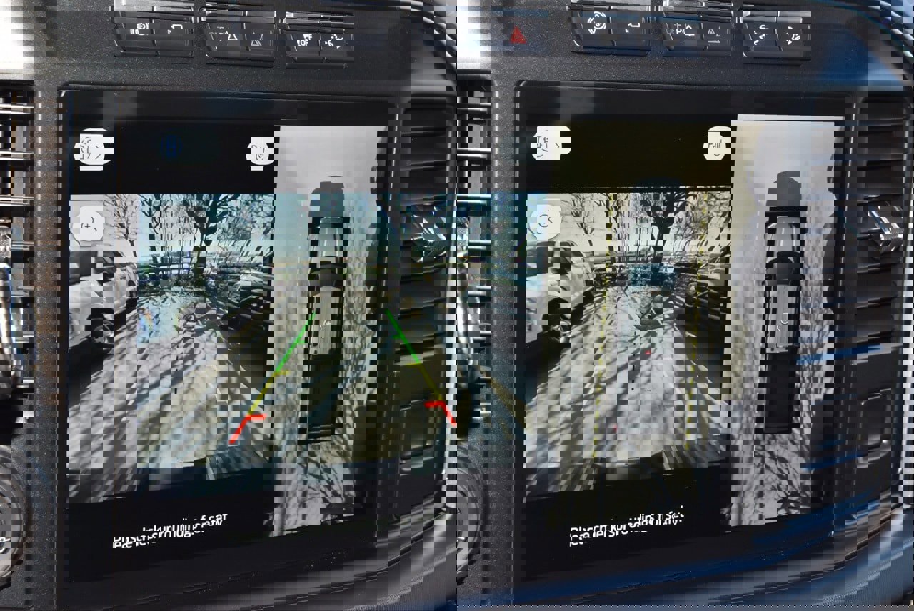 Certified 2024 Ford F250 Platinum w/ FX4 Off-Road Package image 29