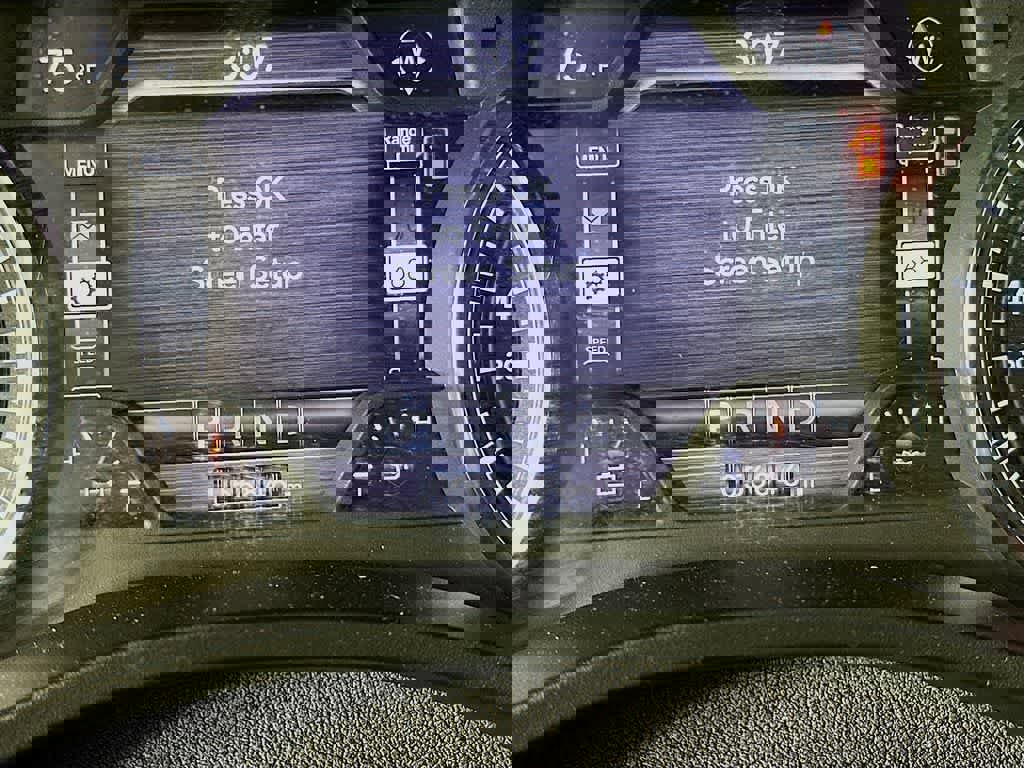 Used 2020 RAM 1500 Laramie w/ Off Road Group image 23