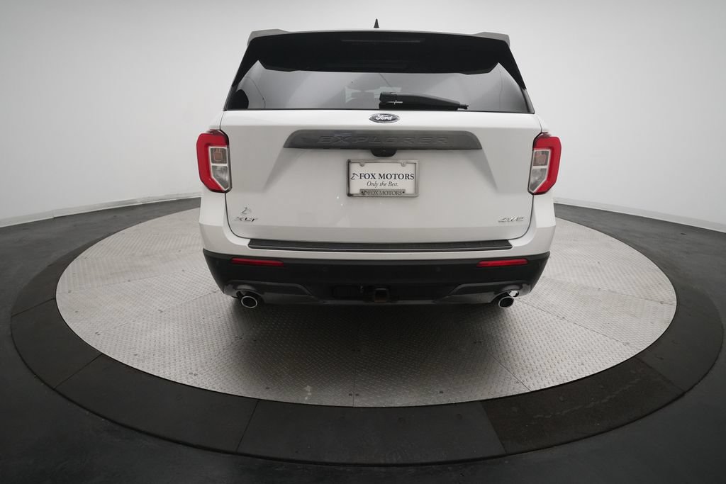 Certified 2021 Ford Explorer XLT w/ Equipment Group 202A AWD/4WD image 26