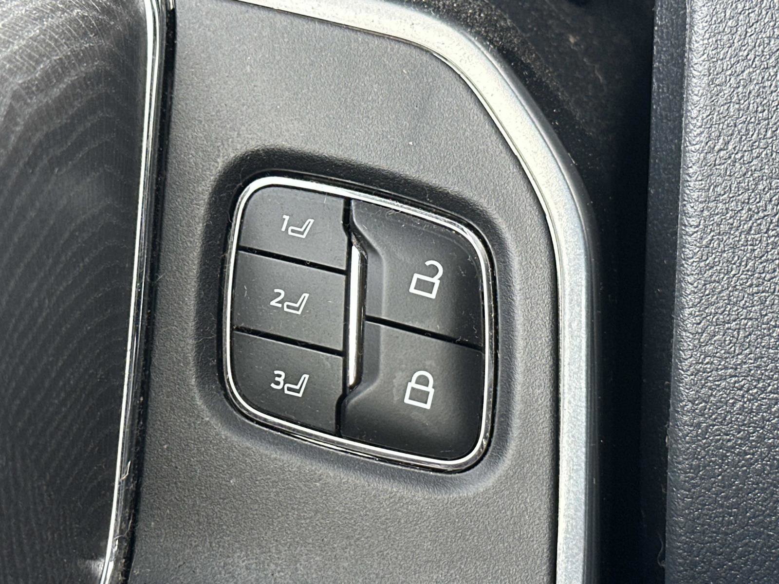 Certified 2024 Ford F250 Platinum w/ Tremor Off-Road Package image 15