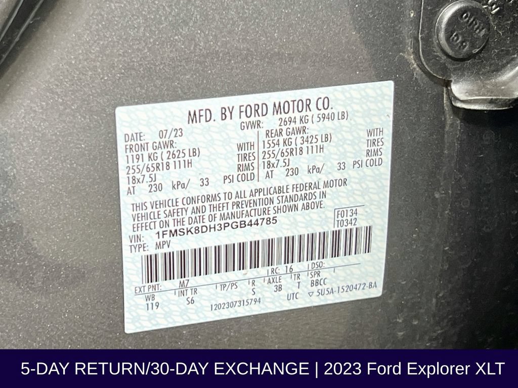 Certified 2023 Ford Explorer XLT w/ Equipment Group 202A AWD/4WD image 37