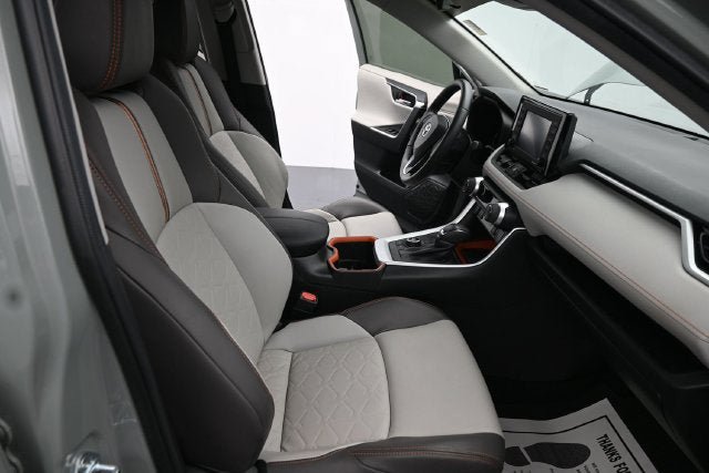 Used 2022 Toyota RAV4 Adventure w/ Convenience Package AWD/4WD image 15