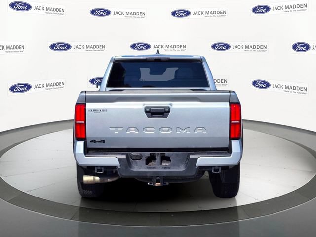 Used 2024 Toyota Tacoma TRD Off-Road AWD/4WD image 4