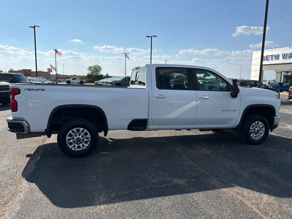 Used 2021 Chevrolet Silverado 2500 LT w/ Convenience Package AWD/4WD image 4