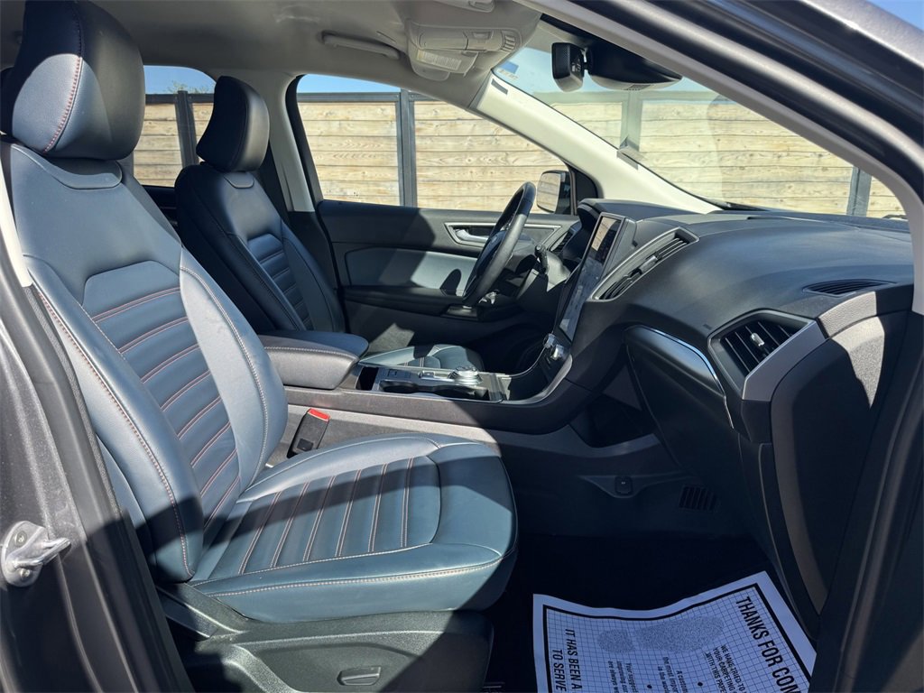 Certified 2022 Ford Edge SEL w/ Sport Appearance Package image 11