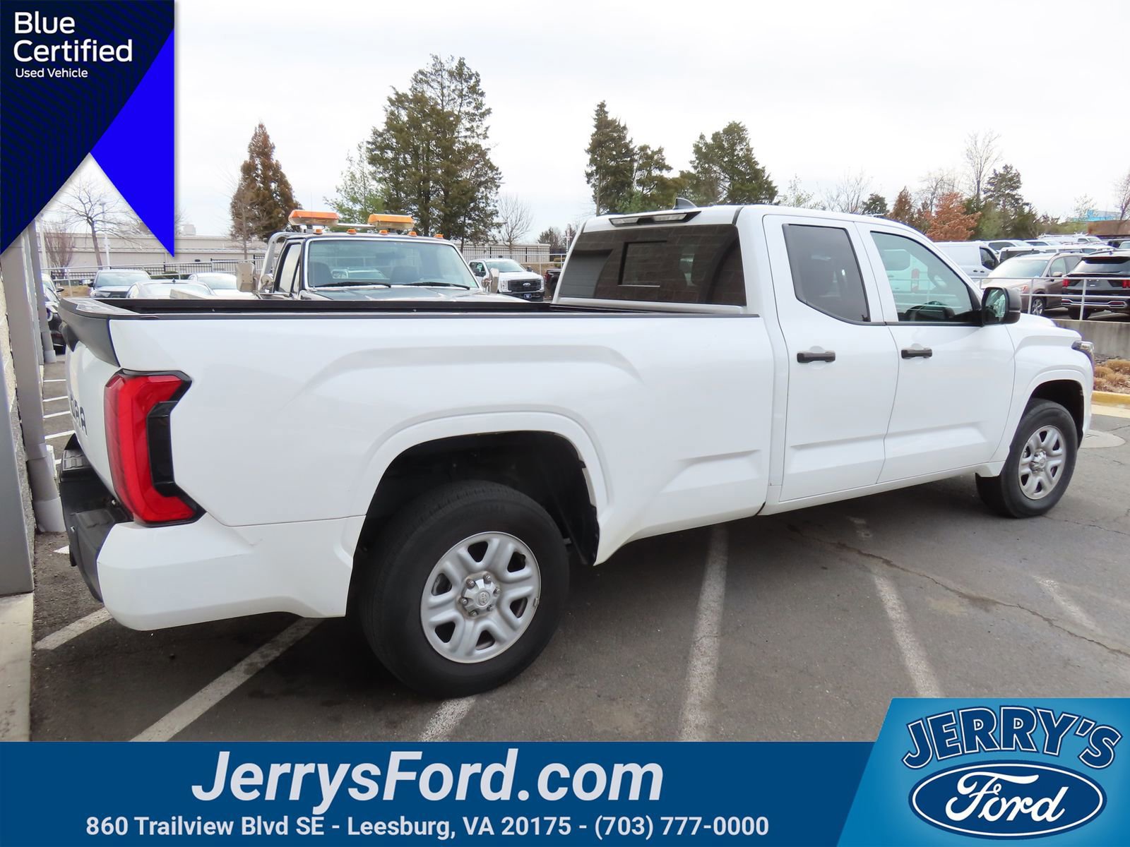 Used 2024 Toyota Tundra SR w/ SR Tow Package image 3