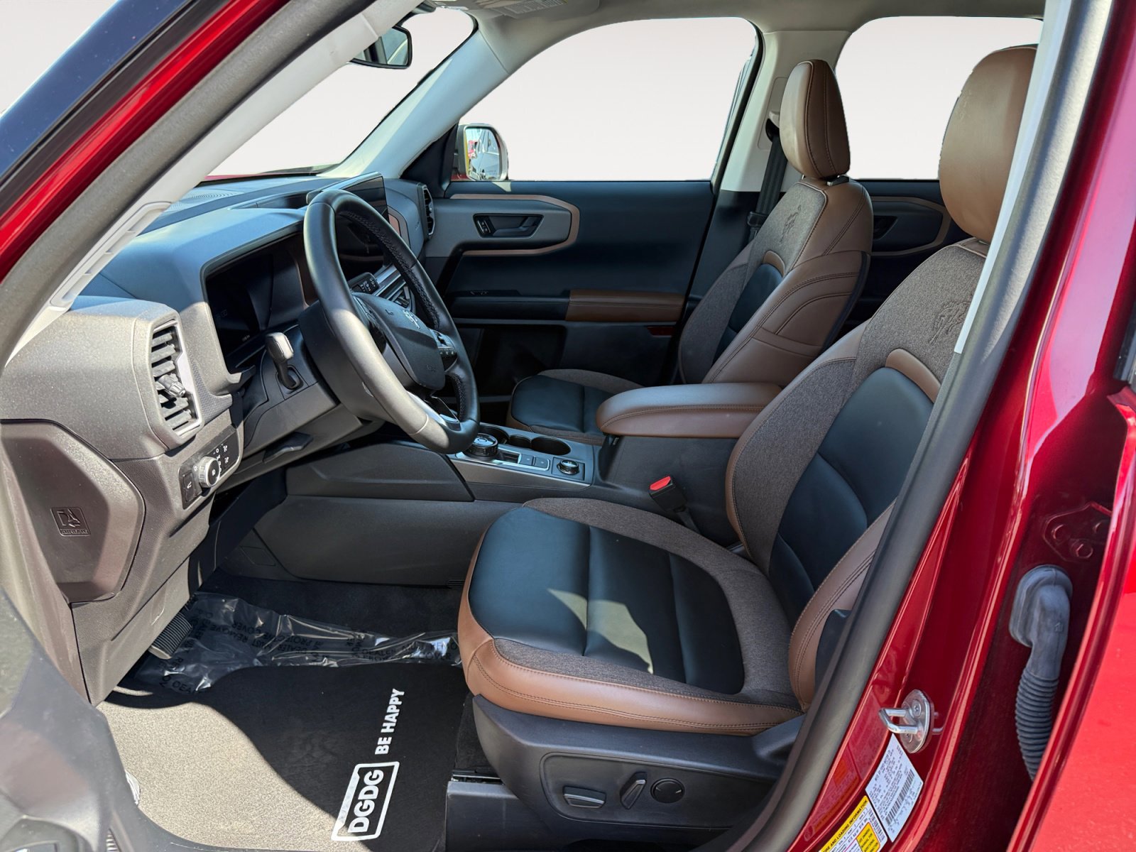 Certified 2025 Ford Bronco Sport Outer Banks w/ Outer Banks Tech Package+ image 10