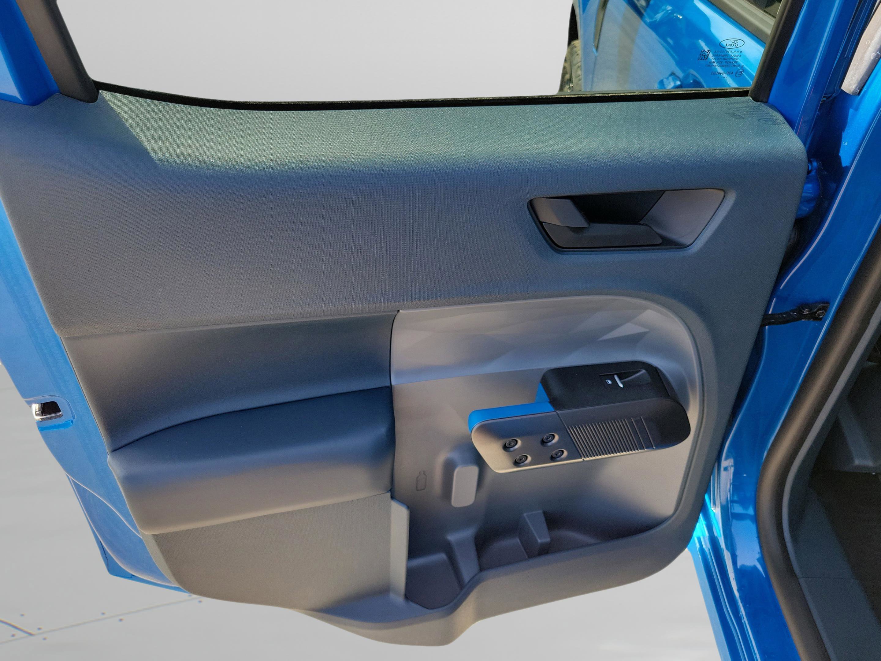 Certified 2025 Ford Maverick Lobo AWD/4WD image 13