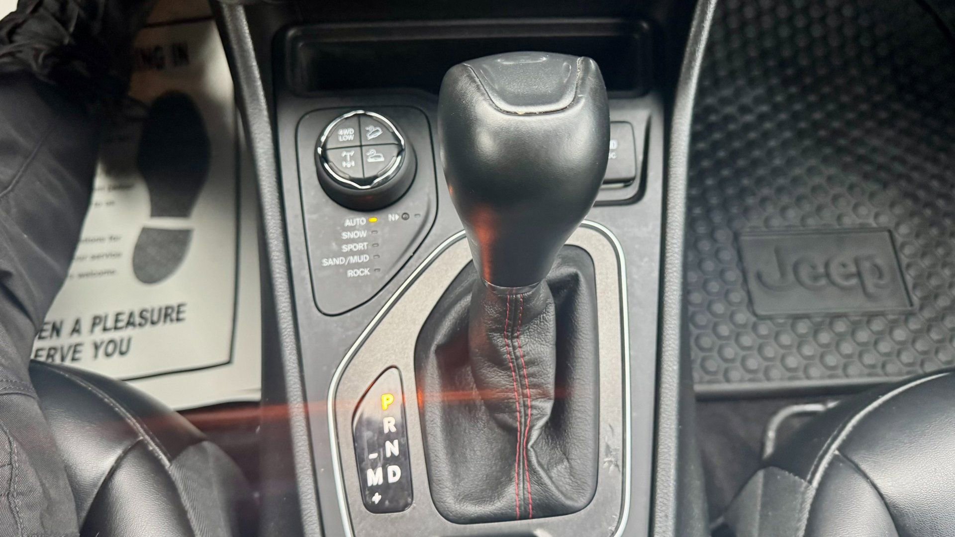 Used 2019 Jeep Cherokee Trailhawk w/ Cold Weather Group image 28