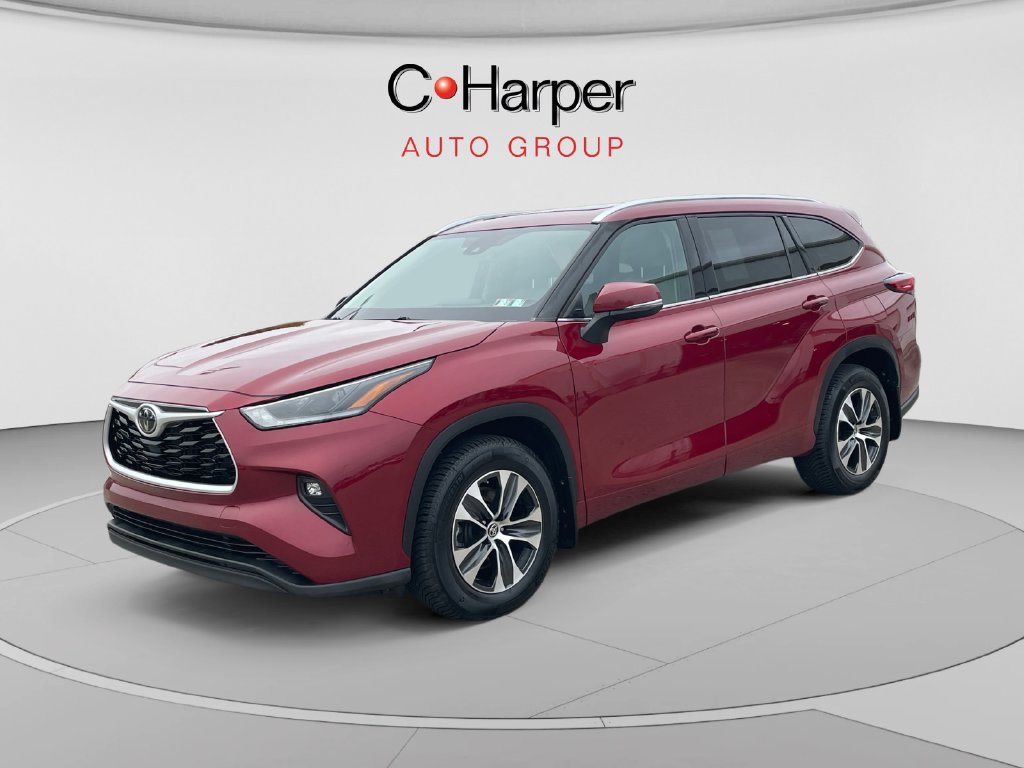 Used 2021 Toyota Highlander XLE AWD/4WD image 7