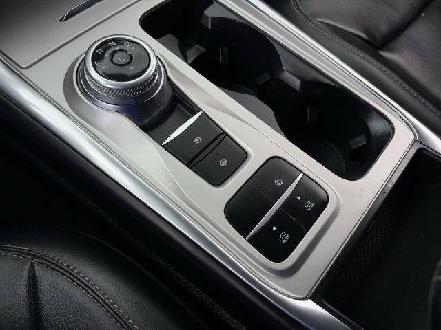 Certified 2022 Ford Explorer XLT w/ Equipment Group 202A RWD image 19