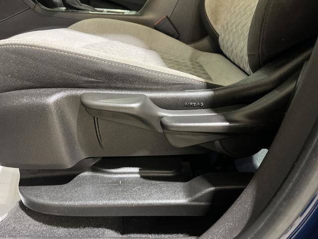 Used 2022 Chevrolet Equinox LS image 15