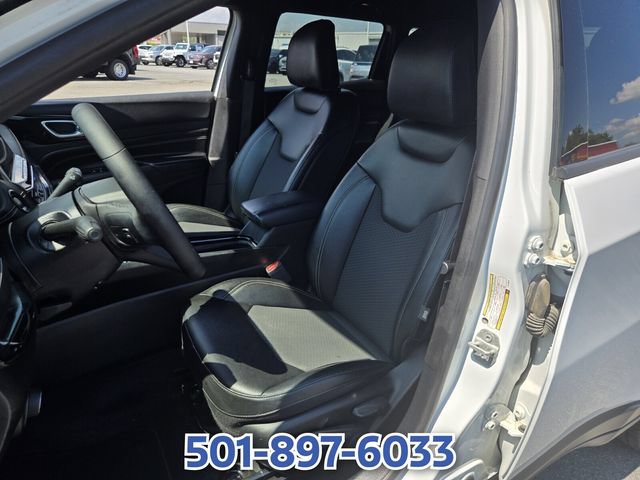 Used 2024 Jeep Compass Latitude w/ Altitude Special Edition AWD/4WD image 9