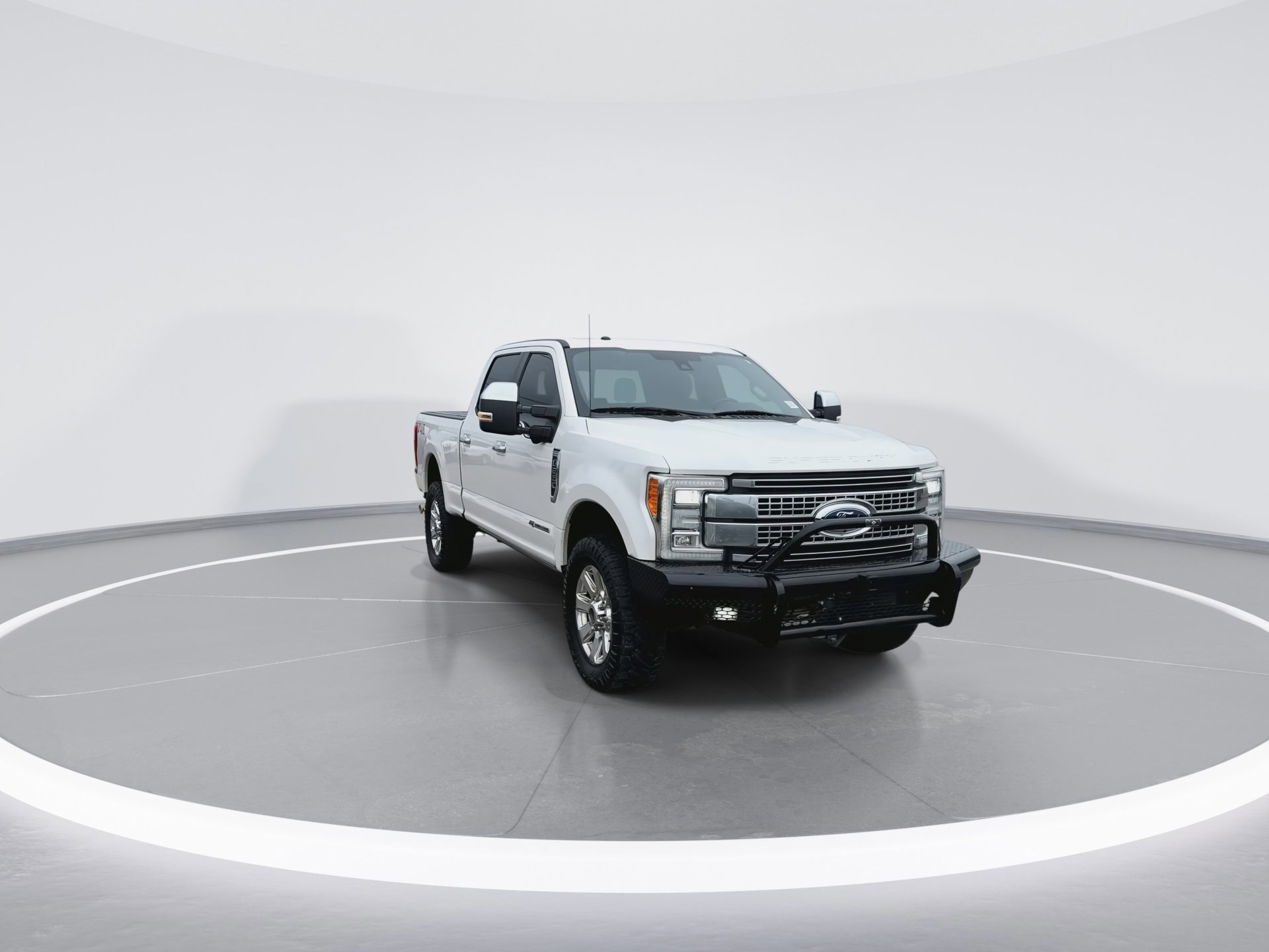 Certified 2017 Ford F250 Platinum w/ Platinum Ultimate Package image 2