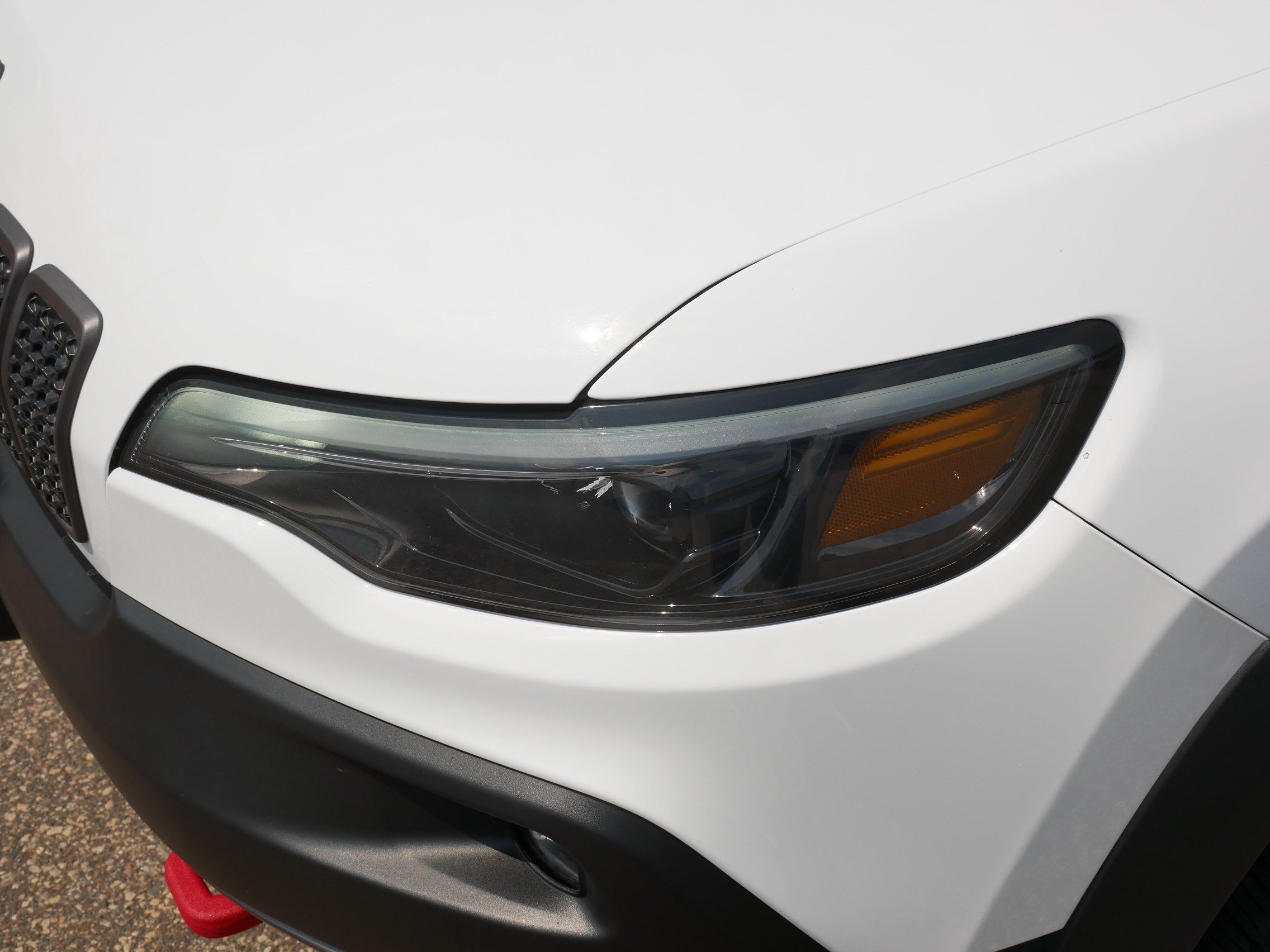 Used 2021 Jeep Cherokee Trailhawk AWD/4WD image 16
